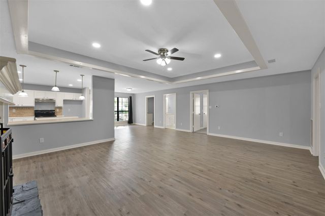 15876 Pecan Drive B, Montgomery, TX 77356