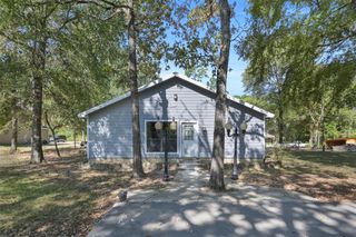 15876 Pecan Drive B, Montgomery, TX 77356