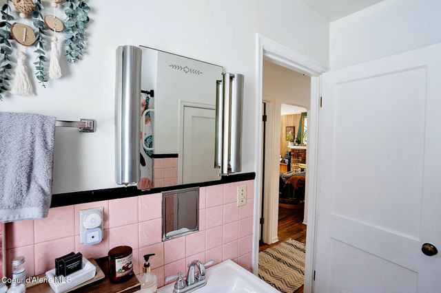 315 Montana St, Mullan, ID 83846