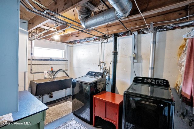 315 Montana St, Mullan, ID 83846