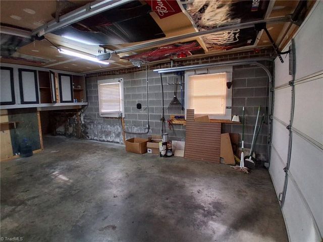 1034 Kentland Drive, King, NC 27021