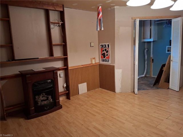 1034 Kentland Drive, King, NC 27021