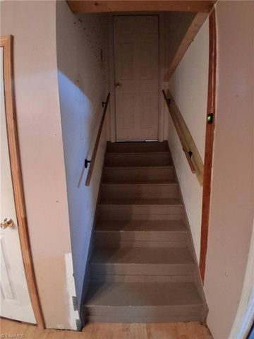 1034 Kentland Drive, King, NC 27021