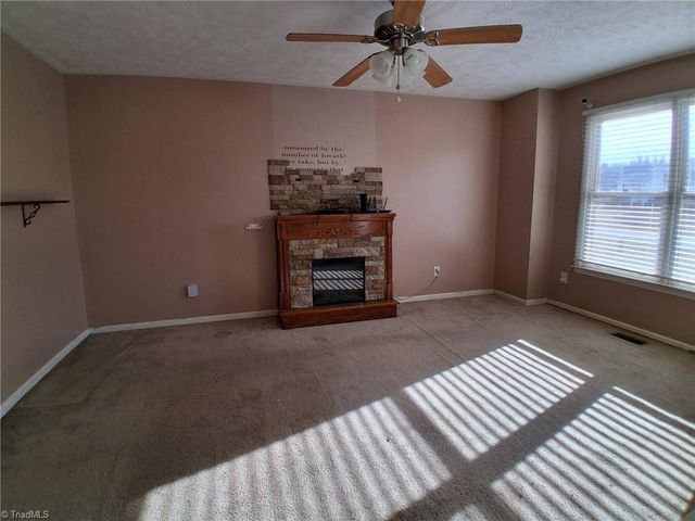 1034 Kentland Drive, King, NC 27021