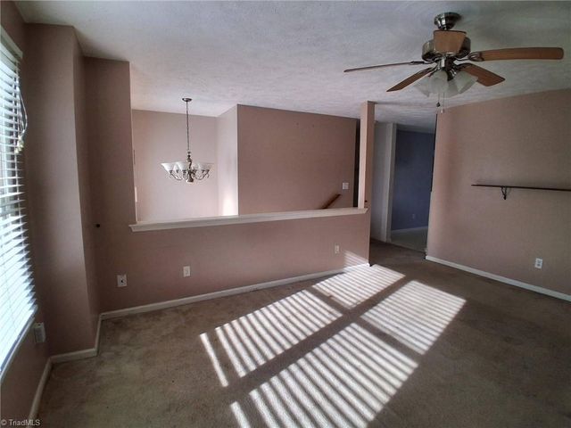 1034 Kentland Drive, King, NC 27021