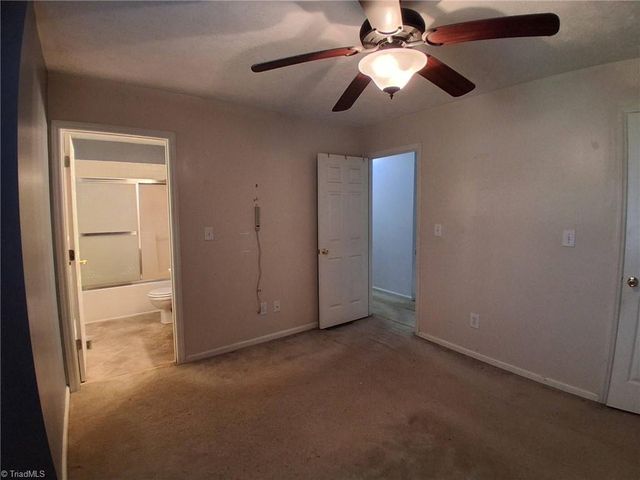 1034 Kentland Drive, King, NC 27021