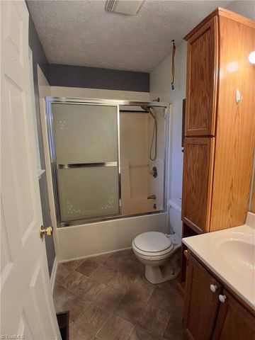 1034 Kentland Drive, King, NC 27021