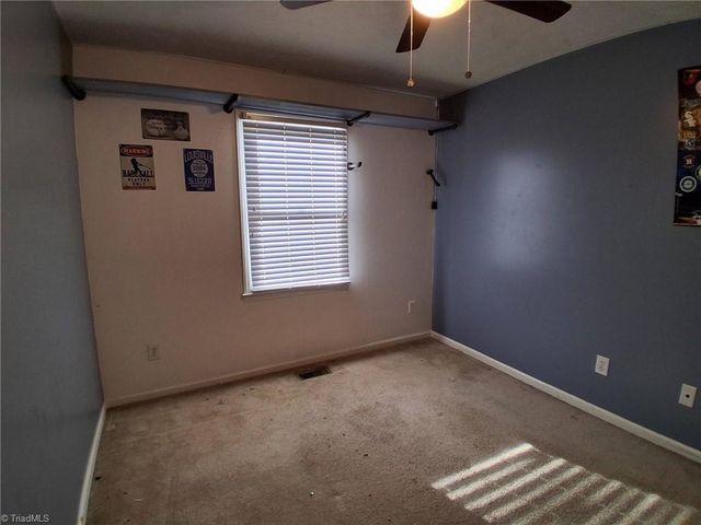 1034 Kentland Drive, King, NC 27021