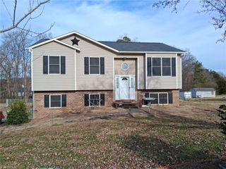 1034 Kentland Drive, King, NC 27021