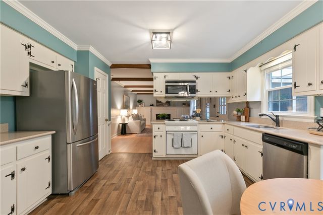 1648 Elmart Ln, North Chesterfield, VA 23235