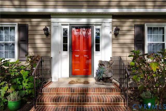 1648 Elmart Ln, North Chesterfield, VA 23235