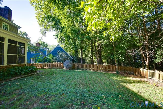 1648 Elmart Ln, North Chesterfield, VA 23235