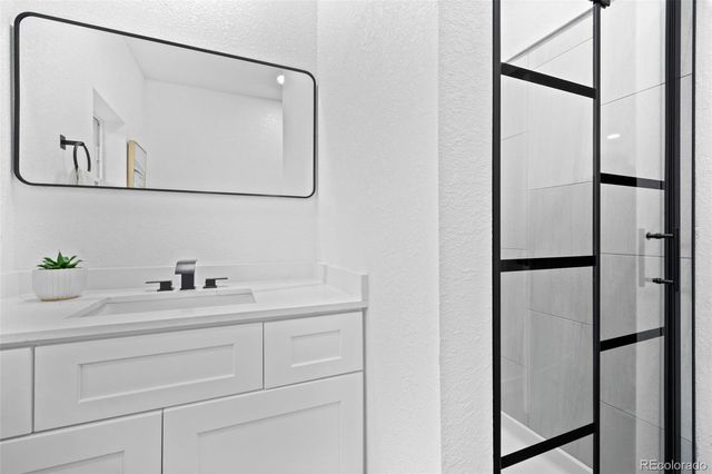 2735 W 56th Avenue, Denver, CO 80221