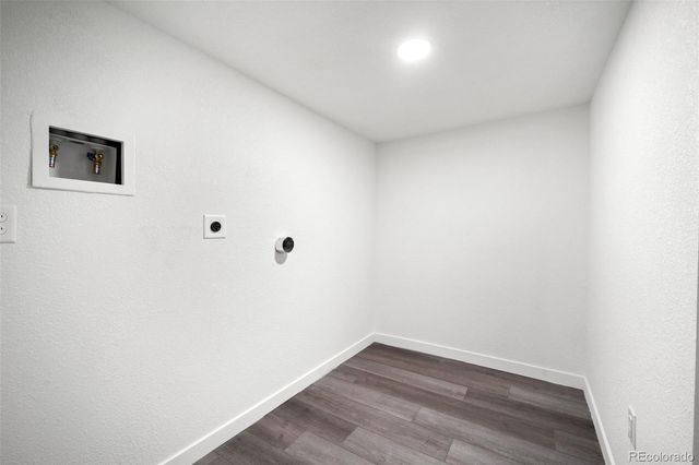 2735 W 56th Avenue, Denver, CO 80221