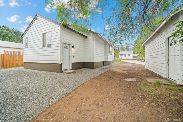 2735 W 56th Avenue, Denver, CO 80221