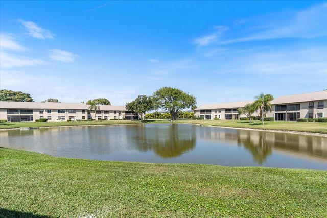 8393 Boca Glades Boulevard E, Boca Raton, FL 33434