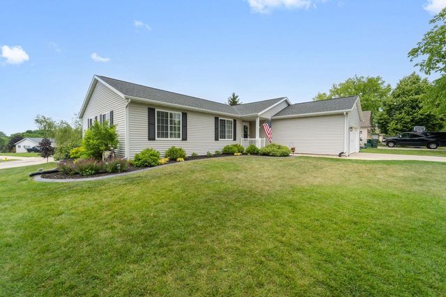 1300 Conifer AVENUE, West Bend, WI 53090