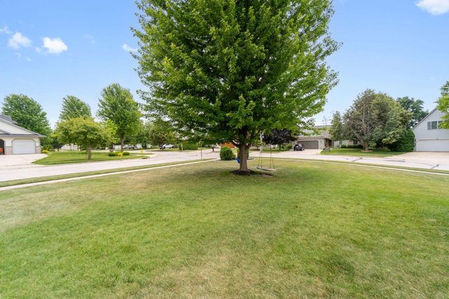 1300 Conifer AVENUE, West Bend, WI 53090