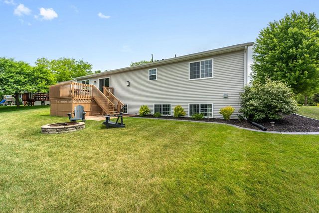 1300 Conifer AVENUE, West Bend, WI 53090