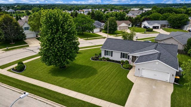 1300 Conifer AVENUE, West Bend, WI 53090