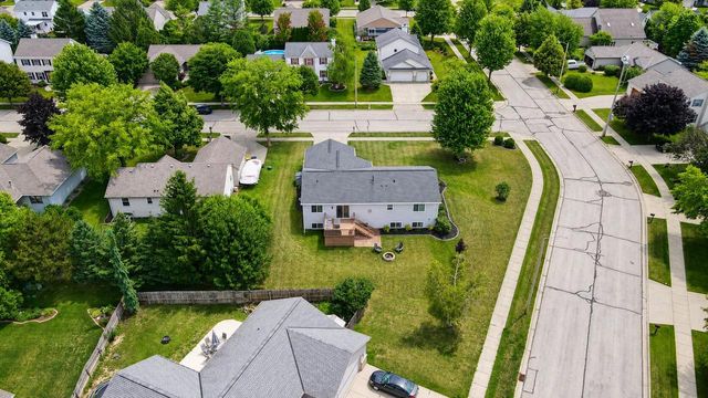 1300 Conifer AVENUE, West Bend, WI 53090