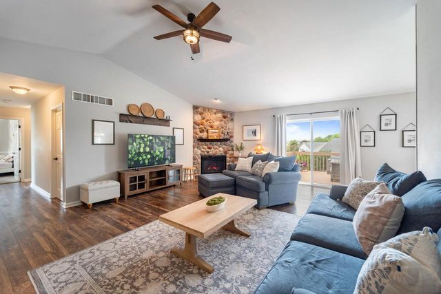 1300 Conifer AVENUE, West Bend, WI 53090