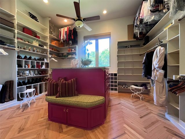 707 Oakhill Lane, Cedar Hill, TX 75104