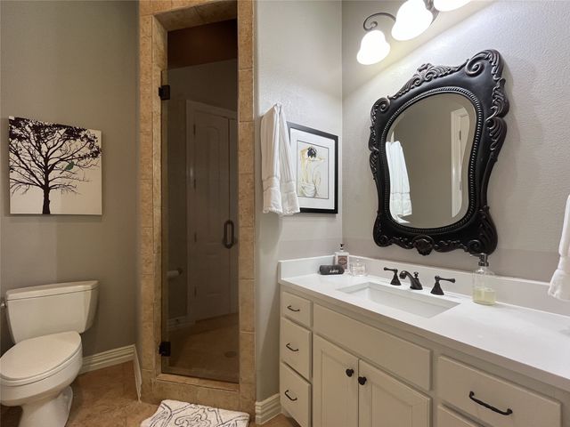 707 Oakhill Lane, Cedar Hill, TX 75104