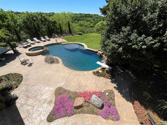 707 Oakhill Lane, Cedar Hill, TX 75104