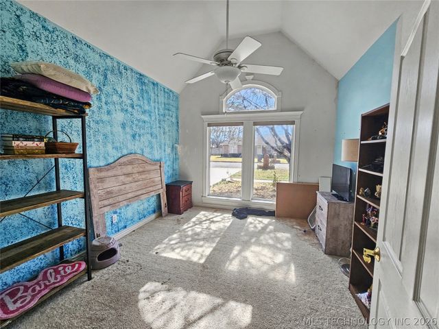 502 W 3rd Place, Tahlequah, OK 74464