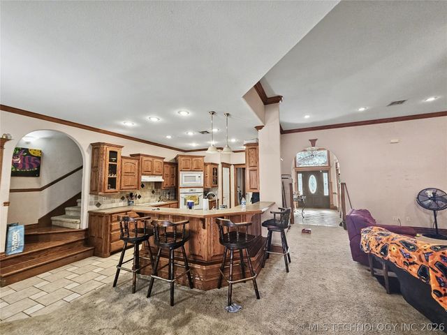 502 W 3rd Place, Tahlequah, OK 74464