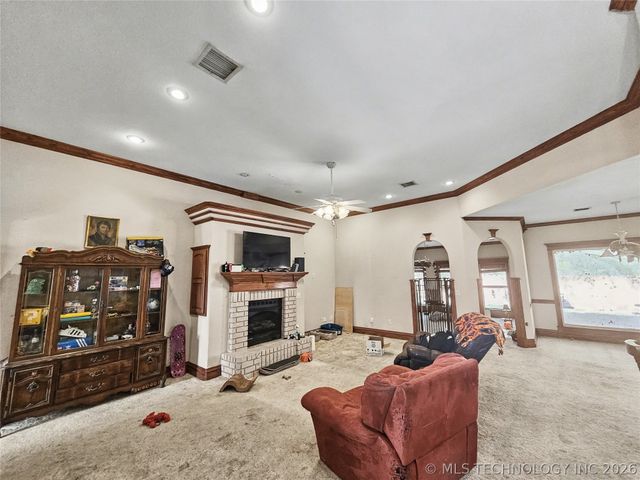 502 W 3rd Place, Tahlequah, OK 74464