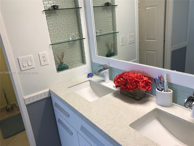 290 174th St 1507, Sunny Isles Beach, FL 33160