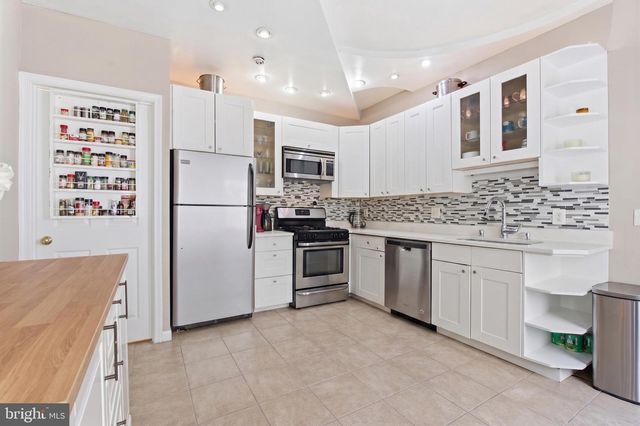 116 W CLEMENT ST, Baltimore, MD 21230