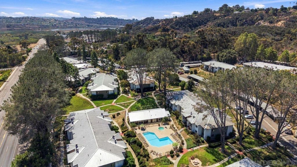1810 S El Camino Real 106, Encinitas, CA 92024