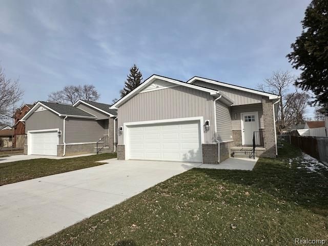 4845 Harding St, Dearborn Heights, MI 48125