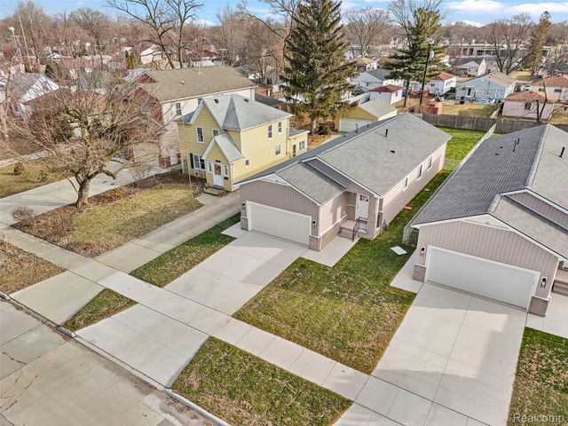 4845 Harding St, Dearborn Heights, MI 48125