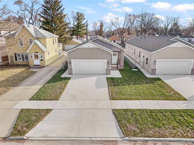 4845 Harding St, Dearborn Heights, MI 48125