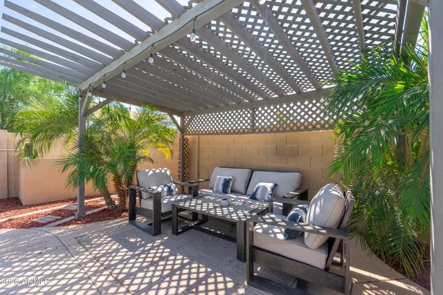 2309 E COMMONWEALTH Avenue, Chandler, AZ 85225