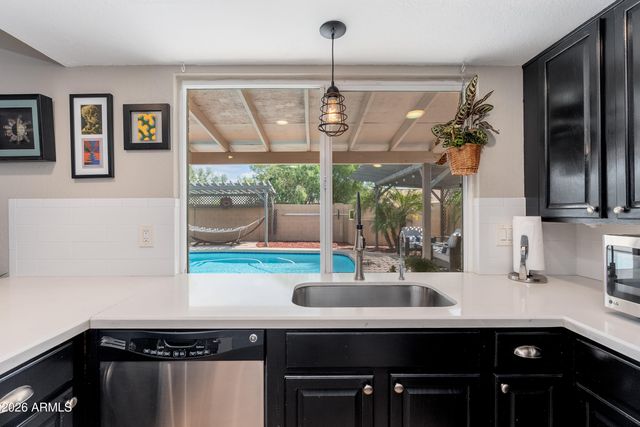 2309 E COMMONWEALTH Avenue, Chandler, AZ 85225