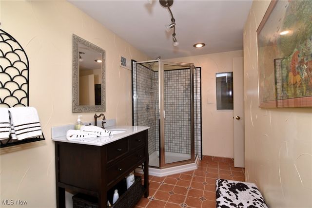 30700 Ainsworth Drive, Pepper Pike, OH 44124