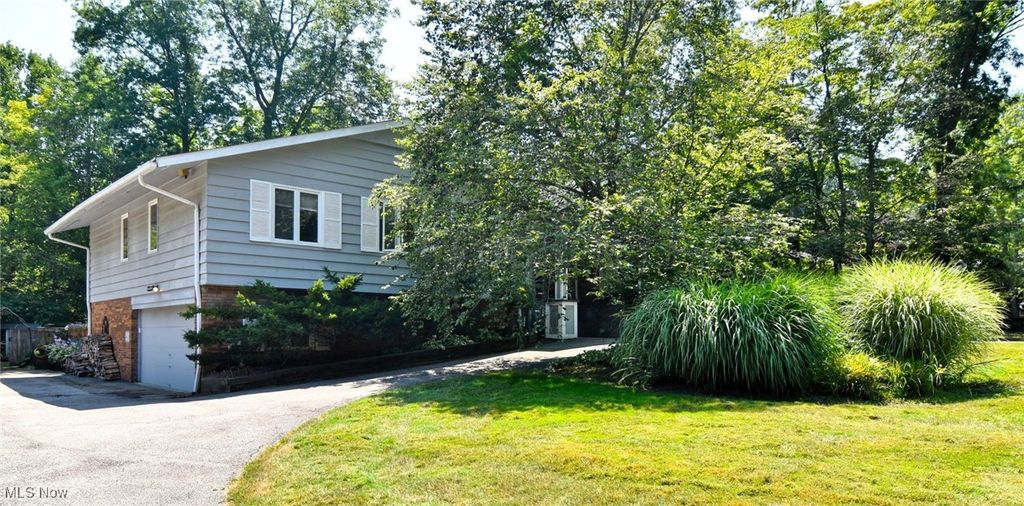 30700 Ainsworth Drive, Pepper Pike, OH 44124