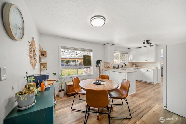 340 N Kentucky Avenue, East Wenatchee, WA 98802