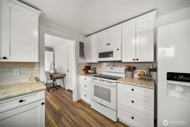 340 N Kentucky Avenue, East Wenatchee, WA 98802