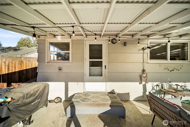 340 N Kentucky Avenue, East Wenatchee, WA 98802