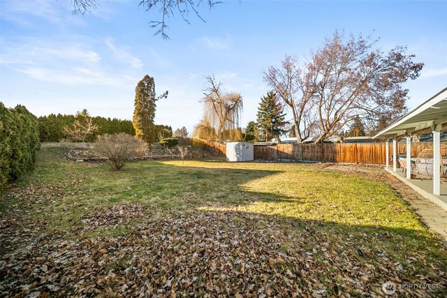 340 N Kentucky Avenue, East Wenatchee, WA 98802