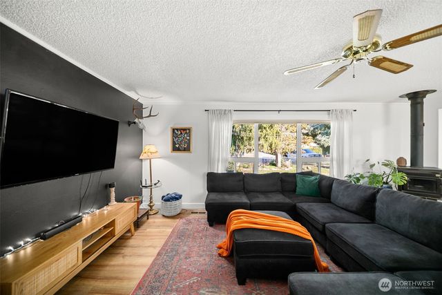 340 N Kentucky Avenue, East Wenatchee, WA 98802