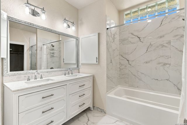 511 DEER CROSS LN, San Antonio, TX 78260