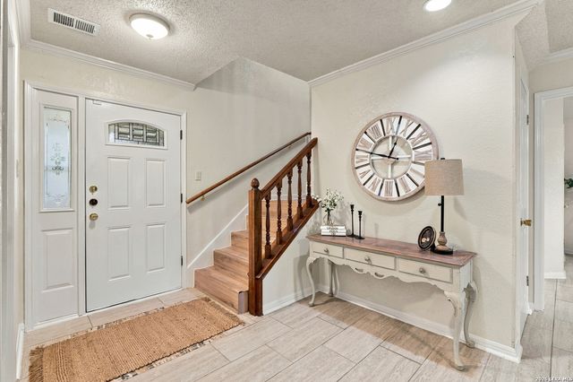 511 DEER CROSS LN, San Antonio, TX 78260