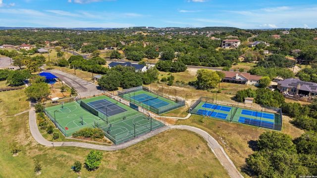 511 DEER CROSS LN, San Antonio, TX 78260